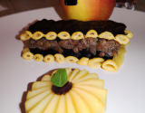 Millefeuilles de boudin noir et purée aux 2 pommes