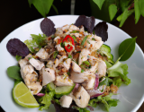 Salade Laotienne au poulet "Laab Kai"