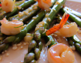 Sauté d'asperges aux crevettes