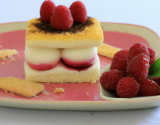 Tiramisu aux framboises fraîches et coulis