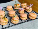 Macarons saumon-ciboulette pour un apéritif dînatoire