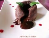 Coulant, fondant au chocolat et son coulis de framboise Chic et choc