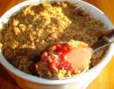 Crumble de poires et framboises à la fève tonka et spéculoos