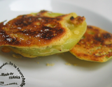 Beignets de tomates vertes à la farine de maïs, bière et aux 4 épices