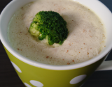 Crème de brocoli en cappuccino