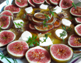 Carpaccio de figues à l'huile d'olive et chèvre chaud