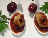 Brisures de foie gras et chutney aux cerises pour apéritif gourmand