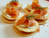 Blinis apéritifs au saumon