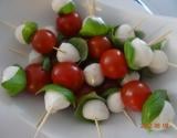 Petits piques tomates mozzarella