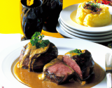 Tournedos de bœuf sauce grand veneur