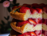 Gâteau renversé aux fraises