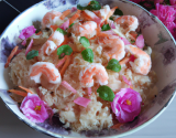 Salade de nouilles de riz et crevettes roses