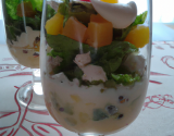 Verrine mesclun de salade au fromage fruité