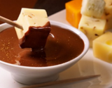 Pics de fromage sauce chocolat-curry