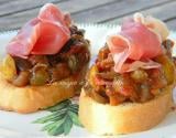 Crostini de caponata et jambon