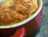 Soufflé à la cancoillotte en cocotte