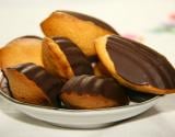 Madeleines en coques de chocolat