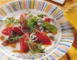 Quenelles de tomates en tartare, vinaigrette balsamique au poireau