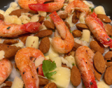 Aumônière de mozza, crevettes rouges et amandes