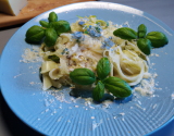 Tagliolinis aux poires, basilic et gorgonzola