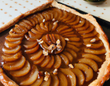 Tarte Tatin aux poires et aux noisettes