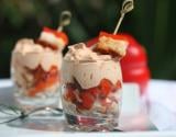 Verrine de lotte aux poivrons confits et chorizo chantilly poivron framboise