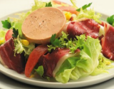 Salade gourmande au foie gras