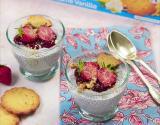 Porridge graines de chia aux fraises