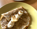 Crêpe à banane et noix de coco