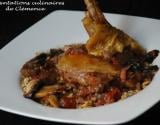 Poulet aux champignons, sauce au vin rouge