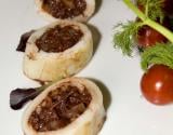 Terre et mer : calmars farcis au boudin noir.