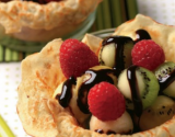 Nids de crêpes aux fruits et au chocolat