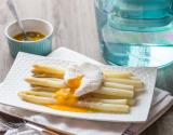 Asperges blanches & œufs pochés