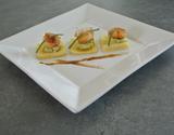 Feuilleté au guacamole et crevettes caramélisées
