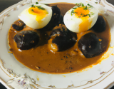 Bitok sauce aux œufs de lompe noirs