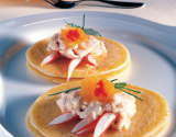 Mousse de crabe sur blinis