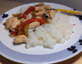 Riz au poulet et aux poivrons