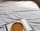 Tarte au Maroilles sur lit blanc croquant