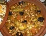 Tajine de poulet aux oignons et raisins secs