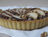 Tarte aux pommes, noix et chocolat