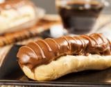 Eclair au chocolat et au café