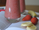 Smoothie gourmand aux deux fraises et à la banane