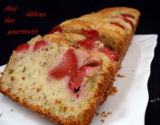 Cake aux fraises et aux pistaches classique