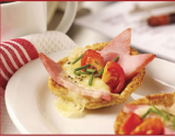 Croustades de fromage, jambon et tomate