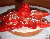 Tartelettes aux fraises, spéculoos & chocolat blanc