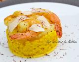 Risotto jaune au gambas et ananas sur lit d'omelette