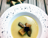 Potage de topinambour au foie gras