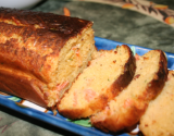 Cake extra moelleux au saumon, crabe et ciboulette