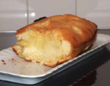 Gâteau moelleux au yaourt et aux pommes simple et rapide