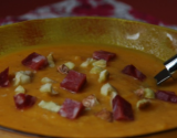 Soupe de potiron et lentilles corail, châtaignes et noix de jambon